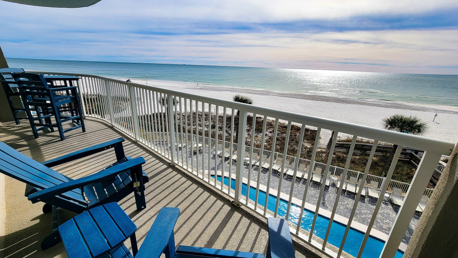 Property grounds, 2br/2ba Beachfront Condo With Stunning Ocean Views + Heated Indoor/outdoor Pool, Baldwin