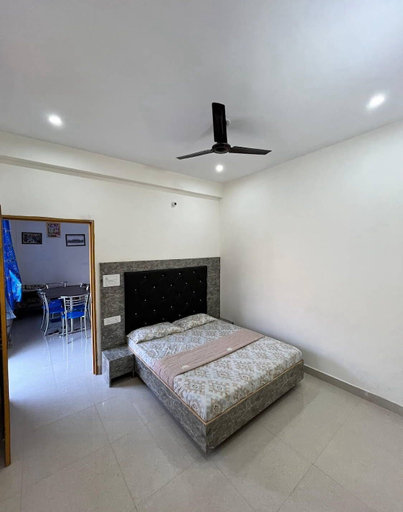 Room 5, Hotel Maitri, Tehri Garhwal