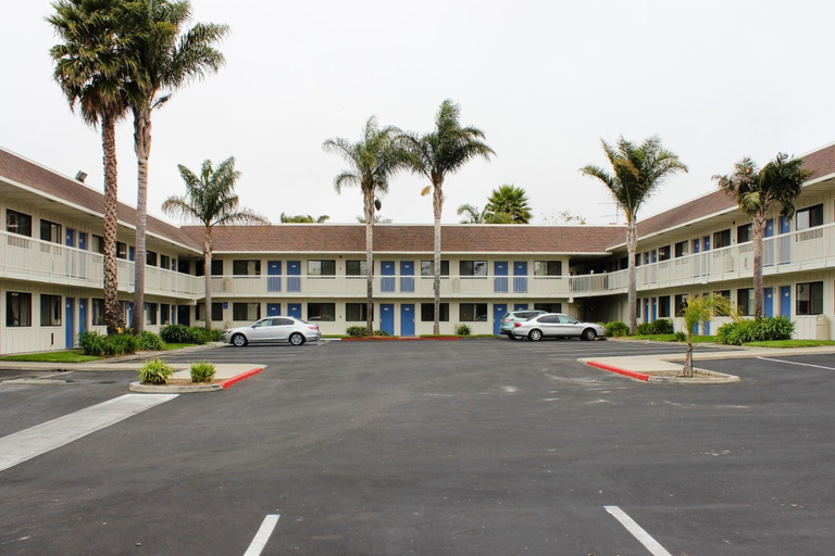 Exterior & Views 2, Motel 6 Pismo Beach, CA, San Luis Obispo