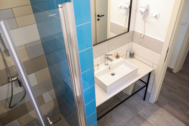 Bathroom 4, Bi village, Fažana