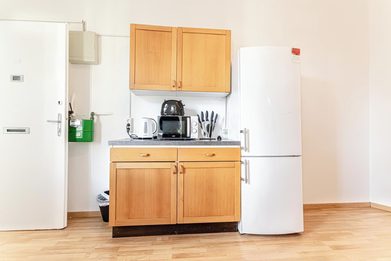 Private kitchen 5, Comfortable 1BR Near U3 and Danube, Wien