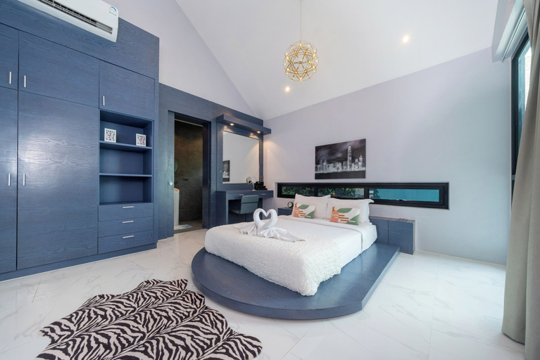 Room 3, The Granary Designer Loft 3Br Pool Villa In Pasak, Phuket Island