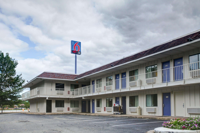Exterior & Views 2, Motel 6 Elkton, MD, Cecil