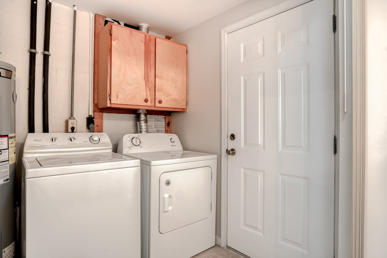 Laundry, Beachside Snowbird Escape With Fenced Yard & Washer/dryer - Walk to Beach Access, Duval