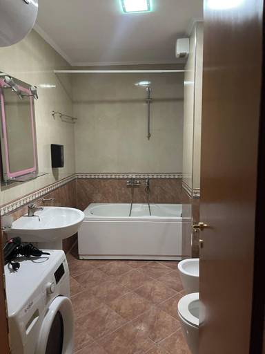 Bathroom 3, Kalpazo Home Skanderbeg Square, Tiranës