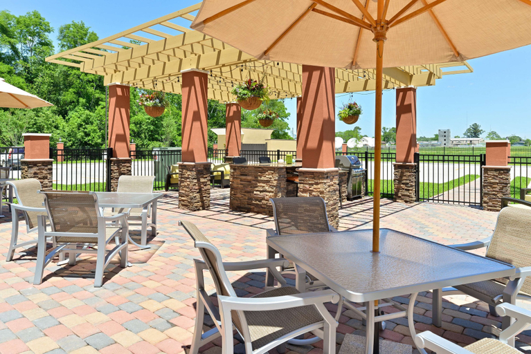 Food & Drinks 5, Homewood Suites Houma, La, Terrebonne