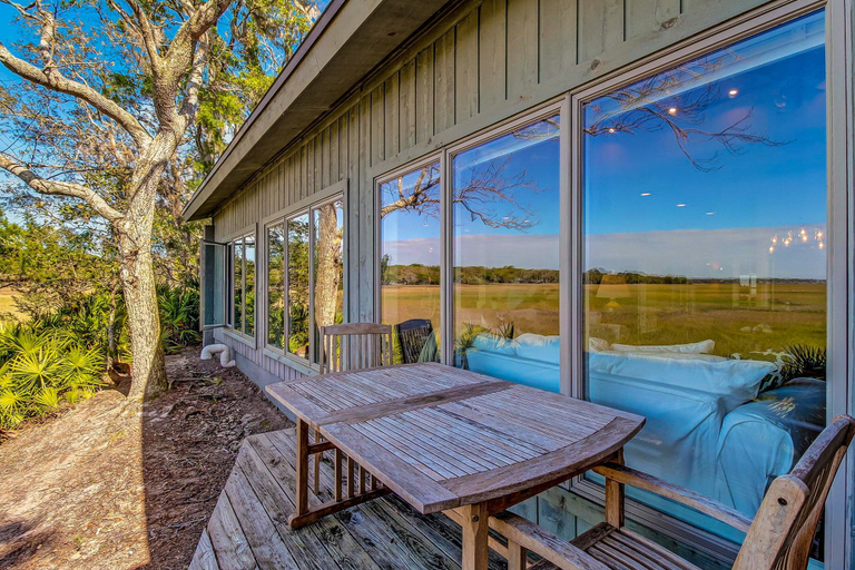 Outdoor dining, Newly Renovated Villa With Incredible Marsh Views, Nassau