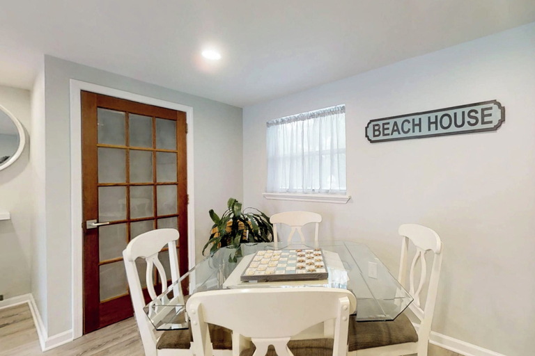 Room 4, Beach House & Backyard Oasis With Private Pool - Short Walk to Beach, Duval