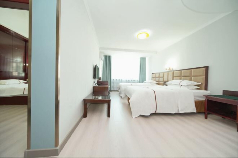 Bedroom 3, Jinghe Heli Hotel, Börtala Mongol