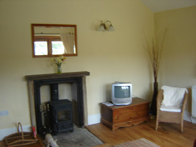 Others 5, Rushop Hall, Derbyshire