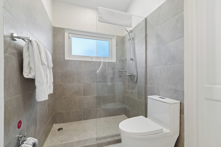 Bathroom 4, Salinja Cerca 23-b