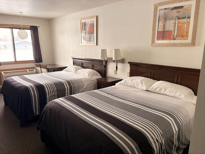 Room 2, Pump & Pantry Motel, Garfield
