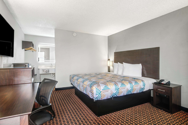 Bedroom 3, Motel 6 Chickasha, Ok, Grady