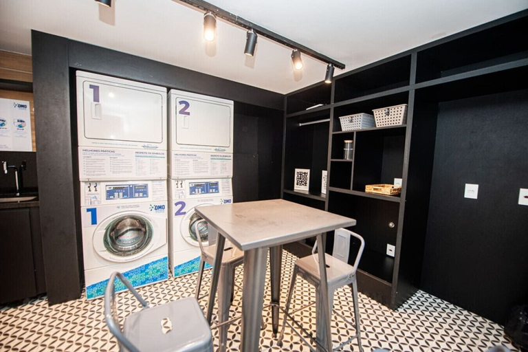 Interior 4, Nine 3134 by Wecare Hosting, São Paulo