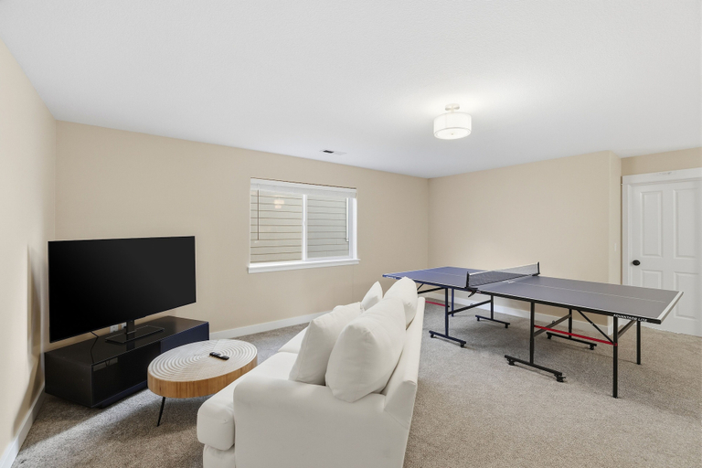 Living area 5, Bethany Breeze - Comfort, Style, And Convenience 4 Bedroom Home, Washington