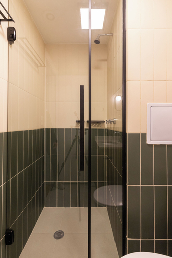 Bathroom 3, Haus Mitre Vila Clementino by Wecare, São Paulo