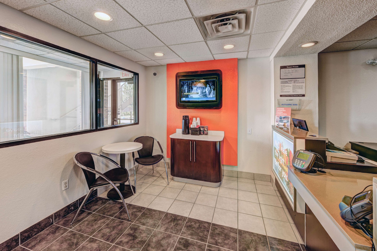 Others 5, Motel 6 Niantic, CT - New London, New London