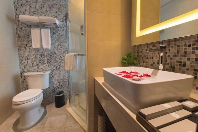 Bathroom 4, Longxing Lehman Sea View Resort, Sanya