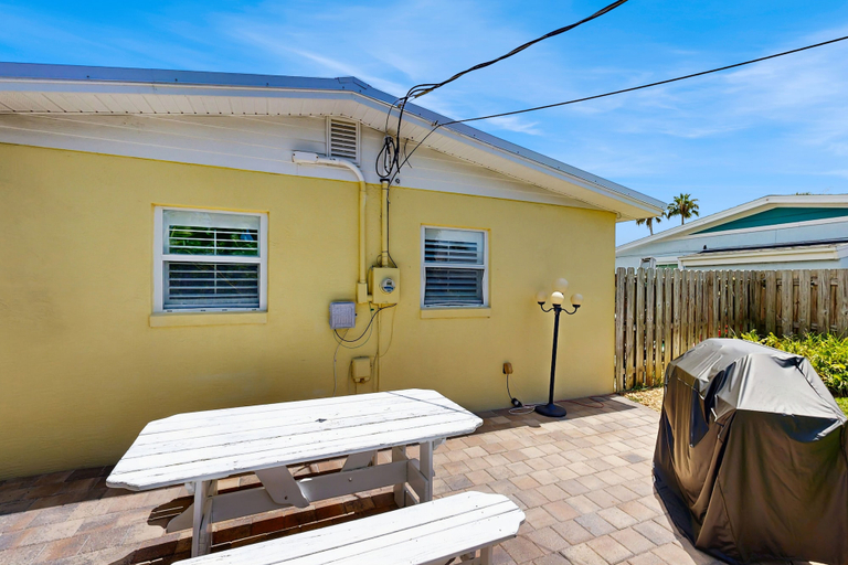View from room, Spacious Beach House With Private Pool, Firepit and Enclosed Yard, Saint Johns
