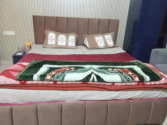 Room 3, Hotel Ganga vardan, Garhwal