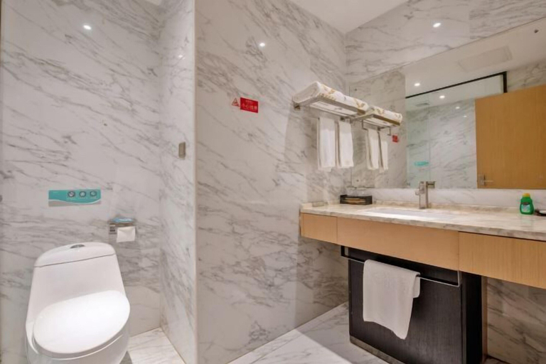 Bathroom 3, Wanguo International Hotel, Shenzhen