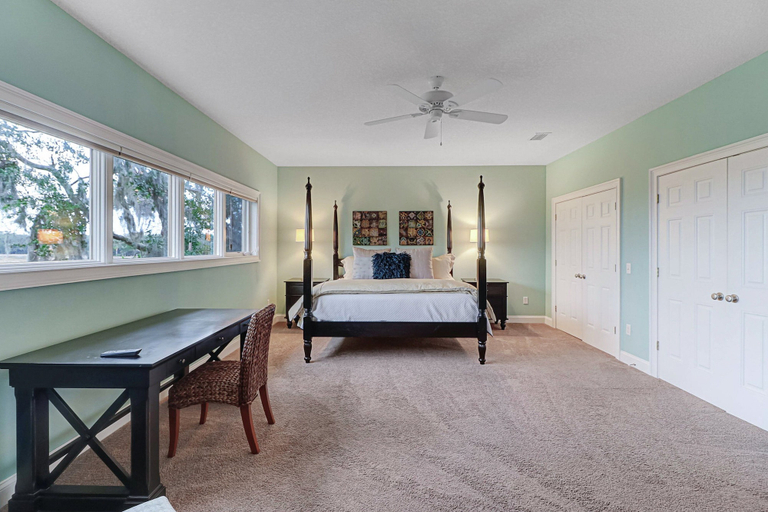 Room 2, Newly Renovated Villa With Incredible Marsh Views, Nassau