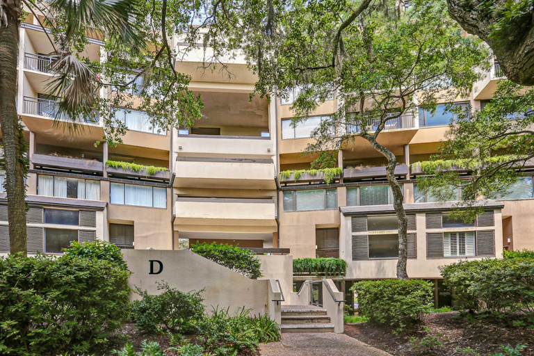 Exterior 2, Oceanfront Condo With Balcony, Water Views, AC & Outdoor Pool, Nassau
