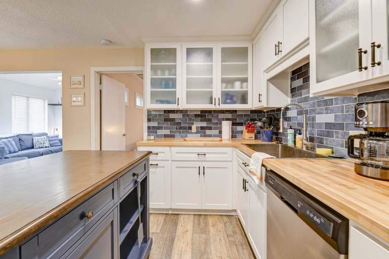 Private kitchen 3, Sleek Golf-front Condo With a Washer/dryer, Deck, & Central AC - dog Friendly, Glynn