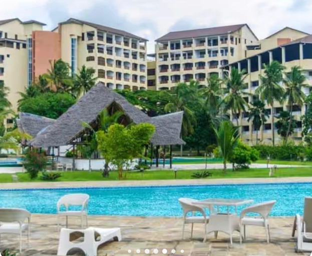 Pool 4, Golden Sun Beach Apartments, Msambweni