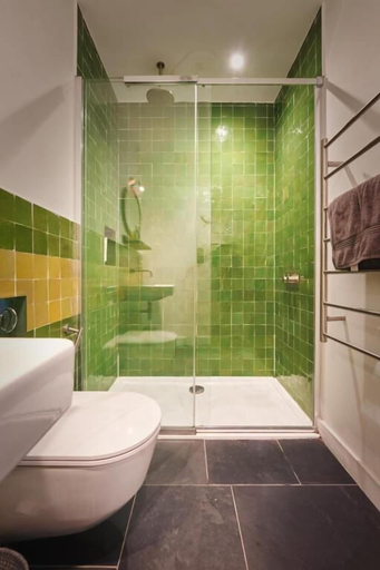 Bathroom 3, The Crabshell, Devon