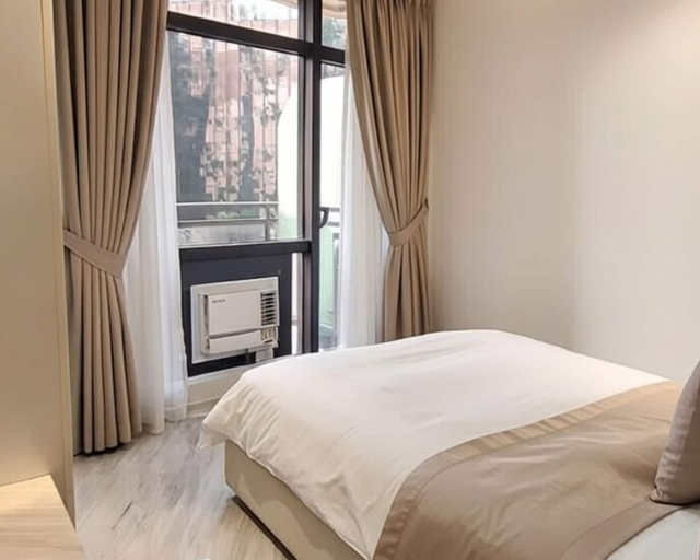 Room 4, StayLuxia Boutique Hotel Gramercy, Makati City