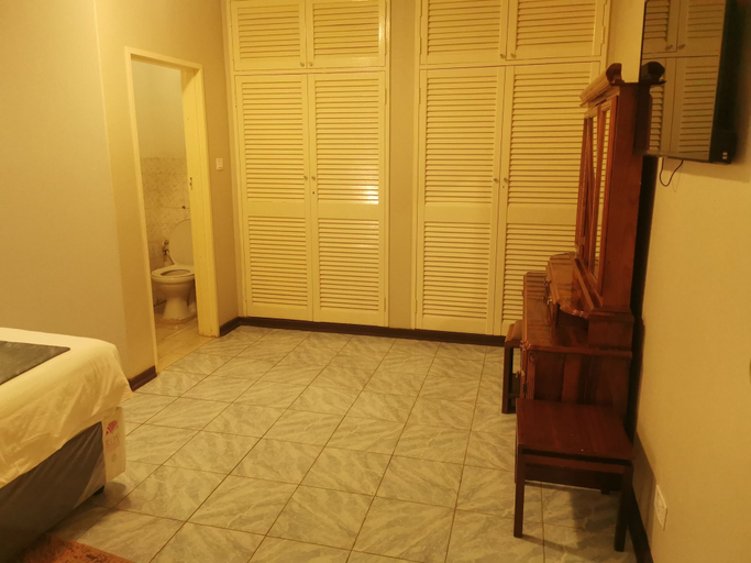Room 5, Hotel Redcliff, Kwekwe