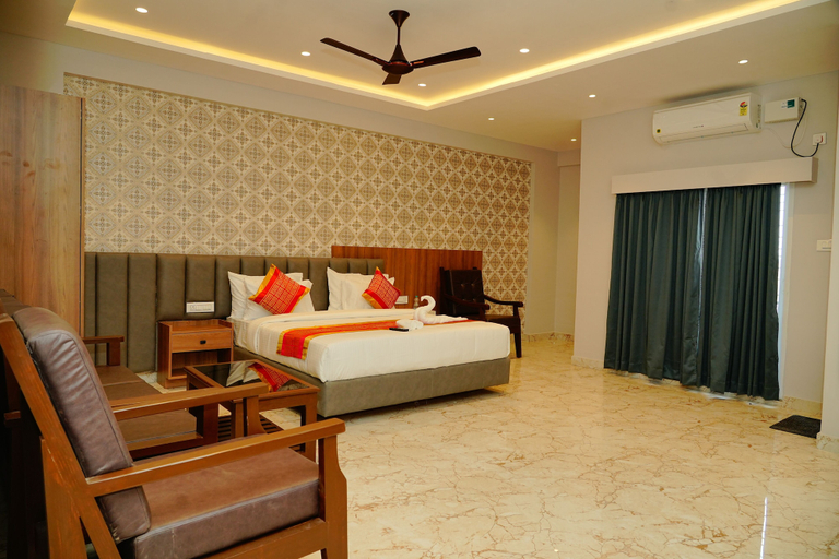 Room 5, Aaryavarth Suites 46, Anantapur
