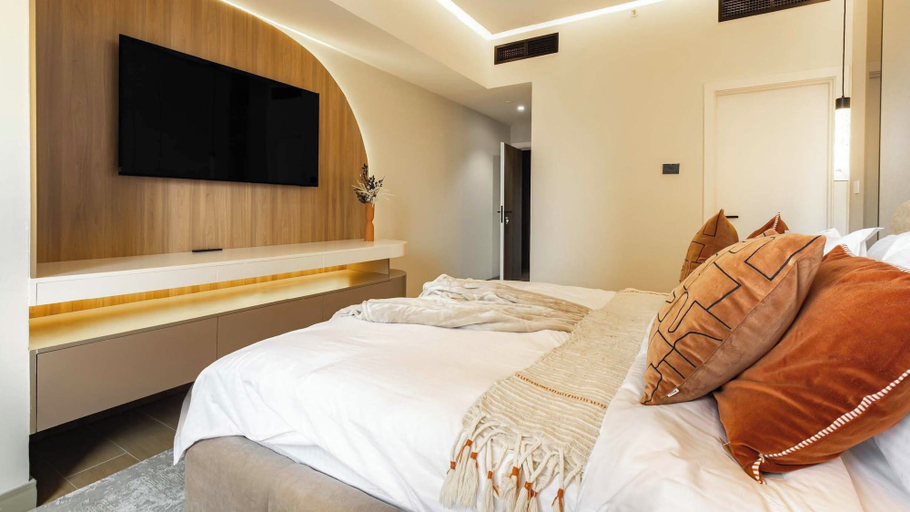 Room 4, Maison Privee - Ultimate Luxury Penthouse w/ Pool & Marina Views, Dubai