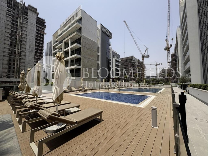 Pool, Bloomfields Elegant Stu in Azizi, Dubai