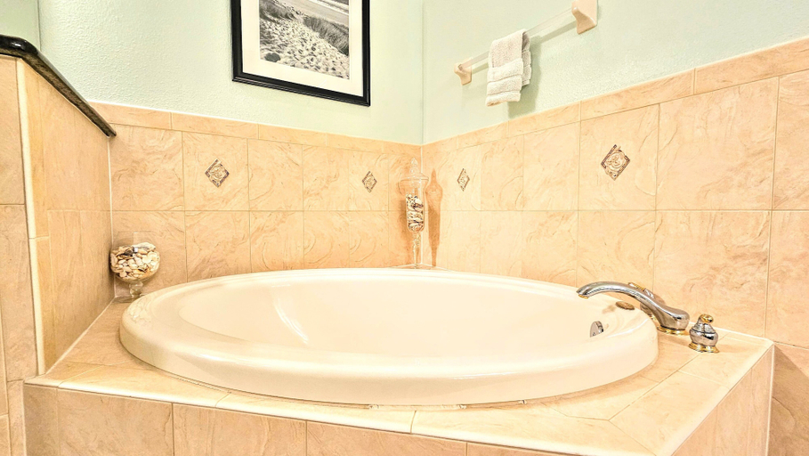 Bathroom 2, Aquamarine - Luxury Oceanfront 5th Floor Corner 3 Bed 3 Bath Huge Balcony, Flagler