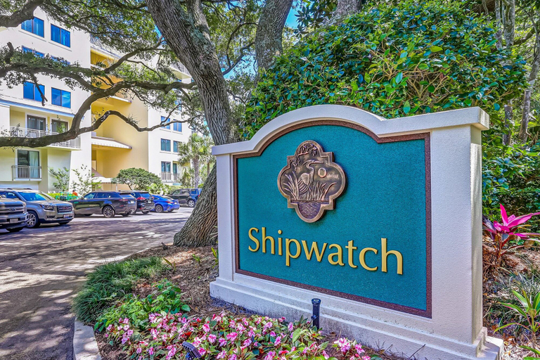 Exterior detail, Oceanfront Condo With Large Balcony, Pool, Central AC & Views, Nassau