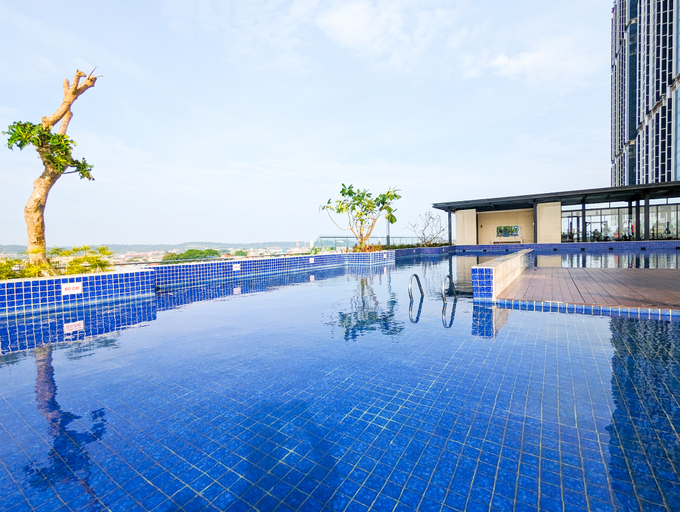 Others 2, S&D studio for 3 pax w/ netflix, pool, gym @Pollux, Batam