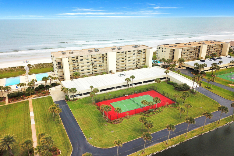 Sport court 2, Sand Dollar III 605, Saint Johns