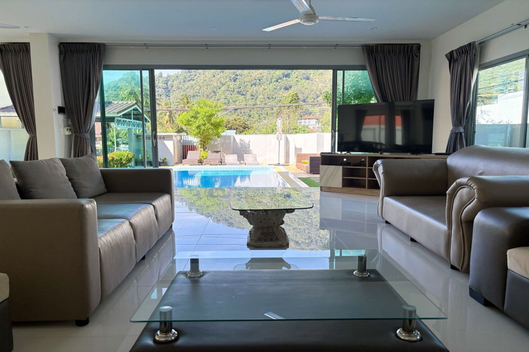 Living area 4, Villa Ishu 4BR Pool and Garden, Pulau Phuket