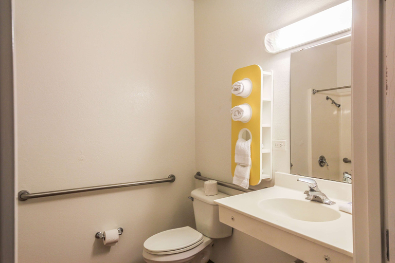 Bathroom 4, Motel 6 New Braunfels, Comal