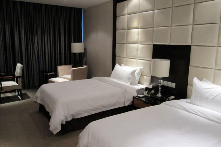 Bedroom 3, Jiangyan Hotel, Taizhou