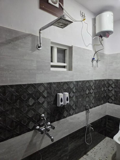 Bathroom 4, D-Avana Bliss Retreat Homestay, Ranchi