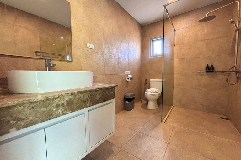 Bathroom 5, Villa Ishu 4BR Pool and Garden, Pulau Phuket