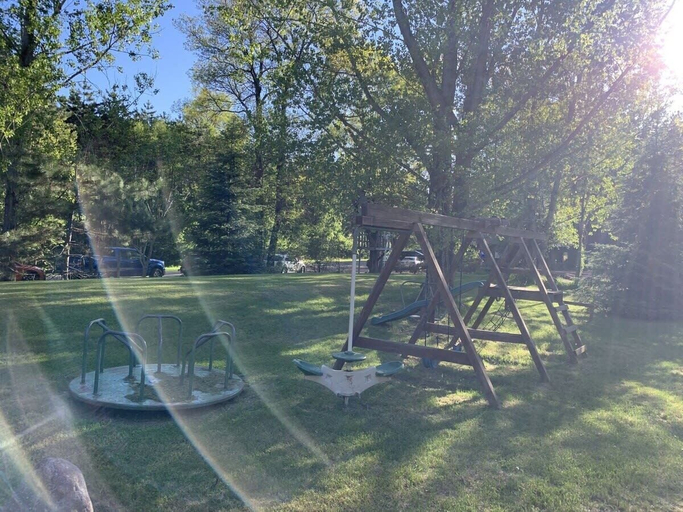 Children's area, Gresham Shores - Woodies Perch - PET Friendly, Vilas