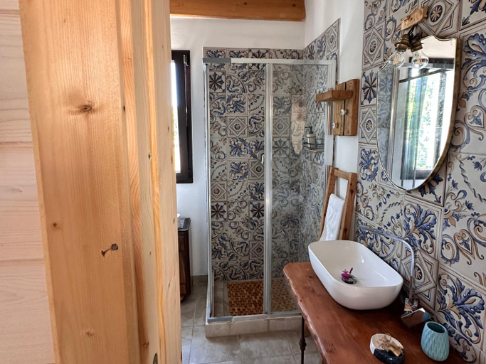 Bathroom 2, Agribarocco, Syracuse
