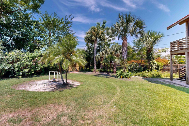 Exterior 5, Charming Spanish-style Home in Davis Shores Walk to Downtown, Beach & Local Fun!, Saint Johns