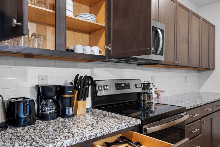Private kitchen 3, Upscale King 4BR Suite Uptown Charlotte, Mecklenburg
