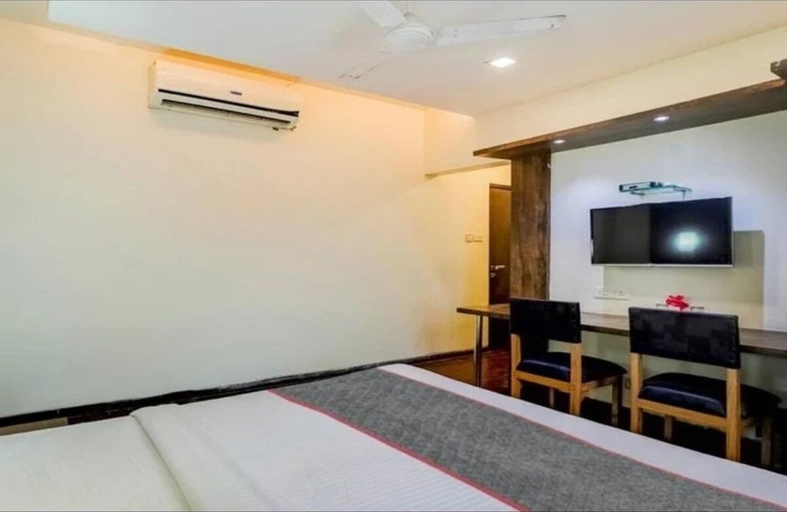 Room 2, Hotel MNG The Platinum, Kanpur Nagar