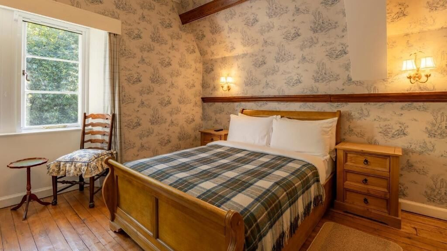 Room 5, St Andrews House, Highland